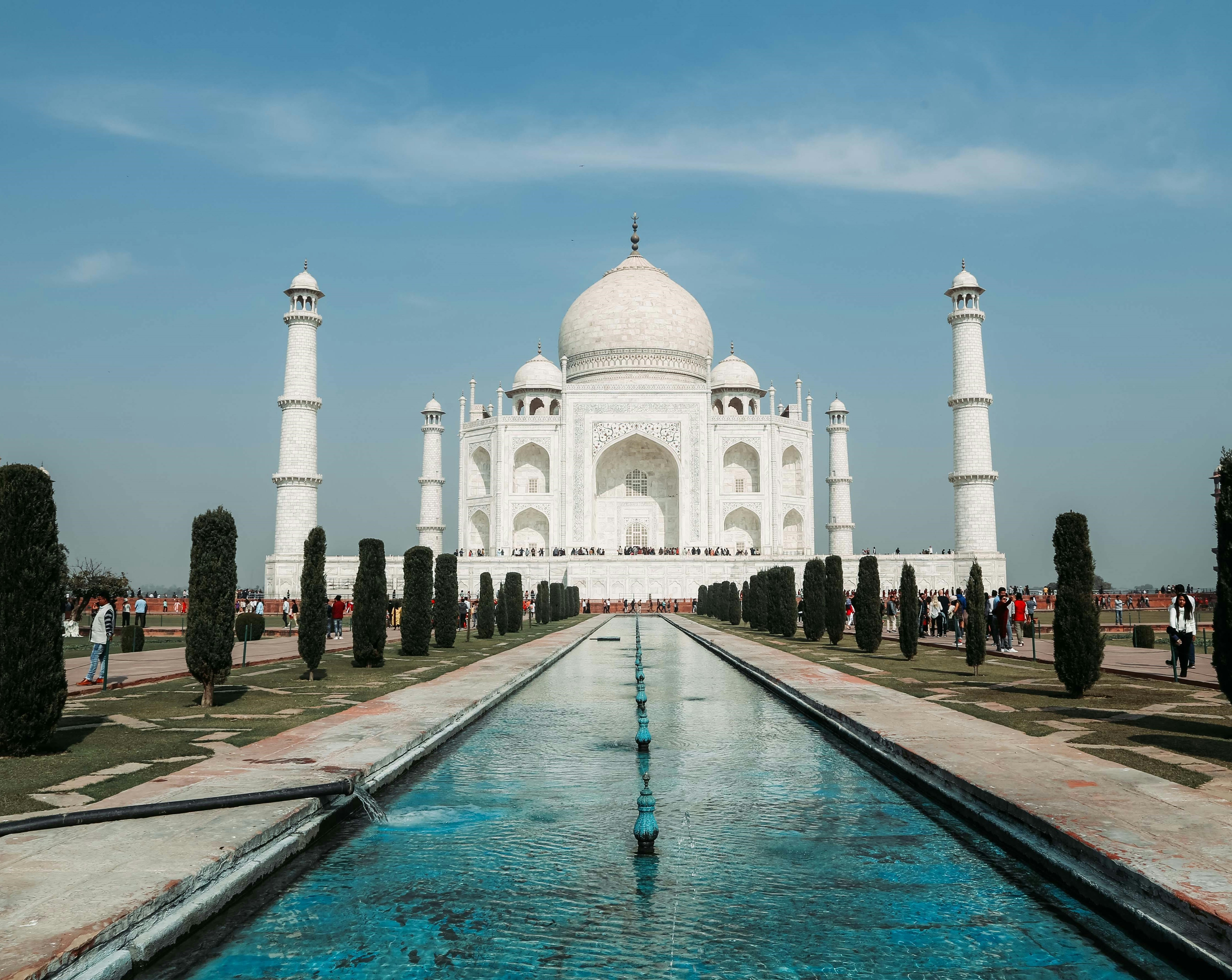 pexels-maahidphotos-3881104